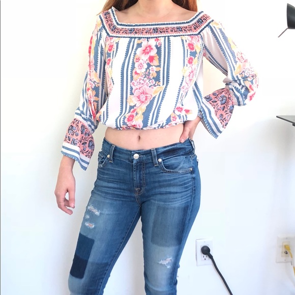 Floral off shoulder crop top blouse - Picture 1 of 3